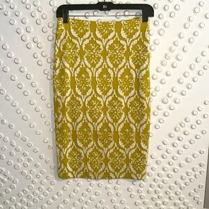 Lucy Paris Women’s Midi Pencil Skirt 🤩Size Small. Retail $78. Like new!